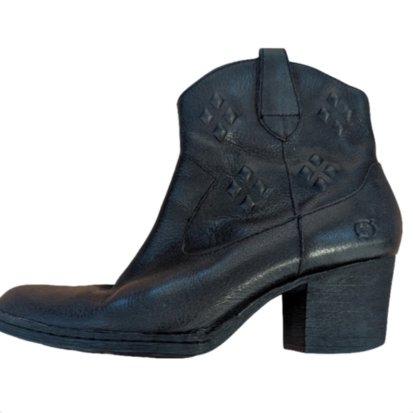 Born Black Leather Ankle Boots Size 10 - Excellent Condition Cowboy Western - Picture 1 of 10